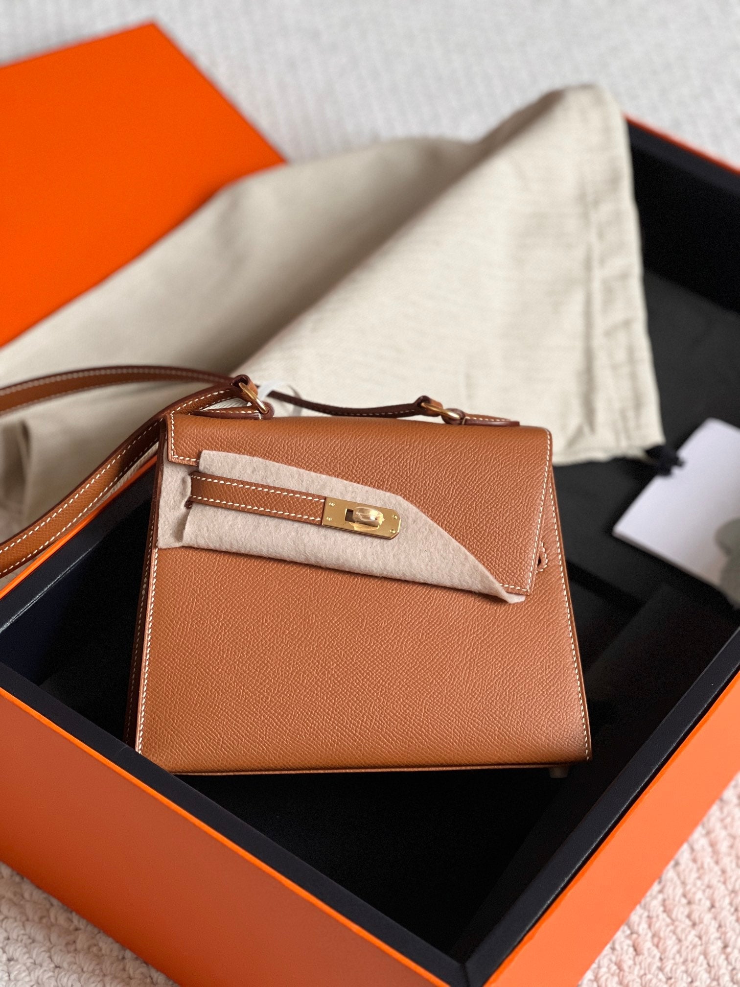 ケリー・デソルドレ 20 ブロンズブラウン エプソムレザー ゴールド金具