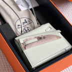 ケリー・デソルドレ 20 ホワイトエプソムレザー、シルバー金具