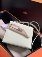 ケリー・デソルドレ 20 ホワイトエプソムレザー、シルバー金具