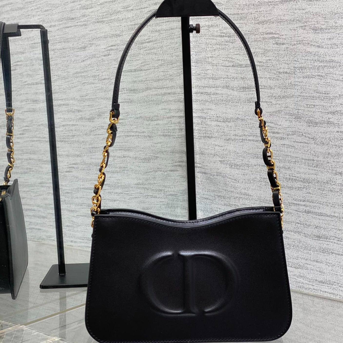 ホーボー シグネチャー 23 バッグ（ブラック ラムスキン）