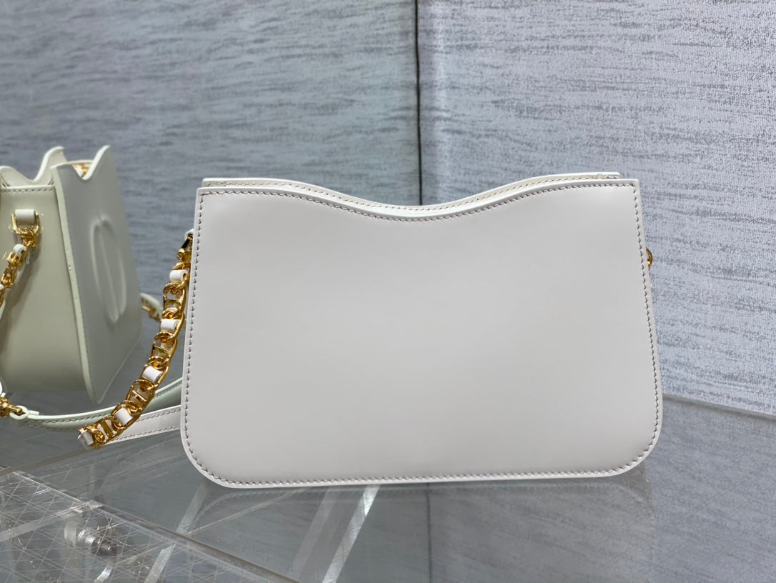 ホーボー シグネチャー 23 バッグ（ホワイト ラムスキン）