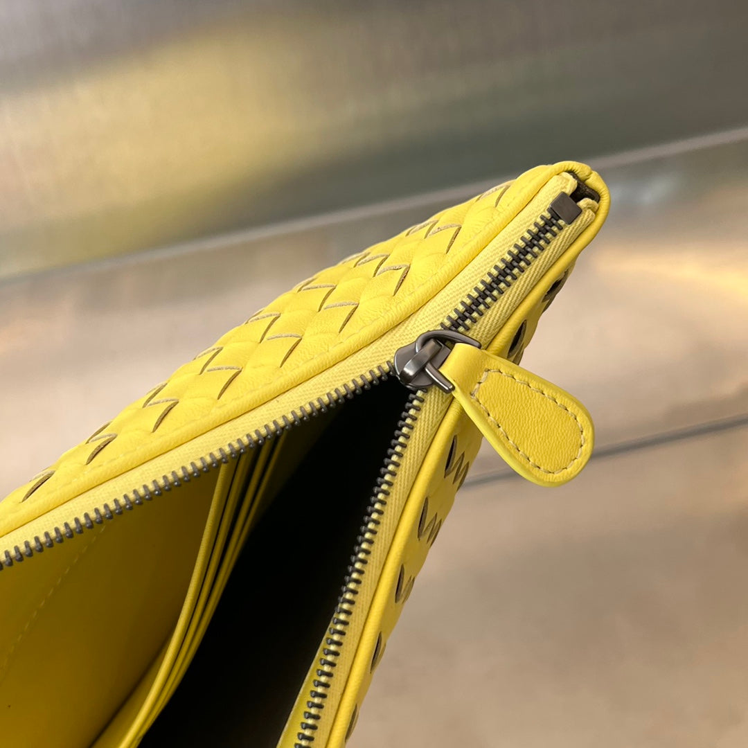 イントレチャート 30 ライトイエロー ラムスキン