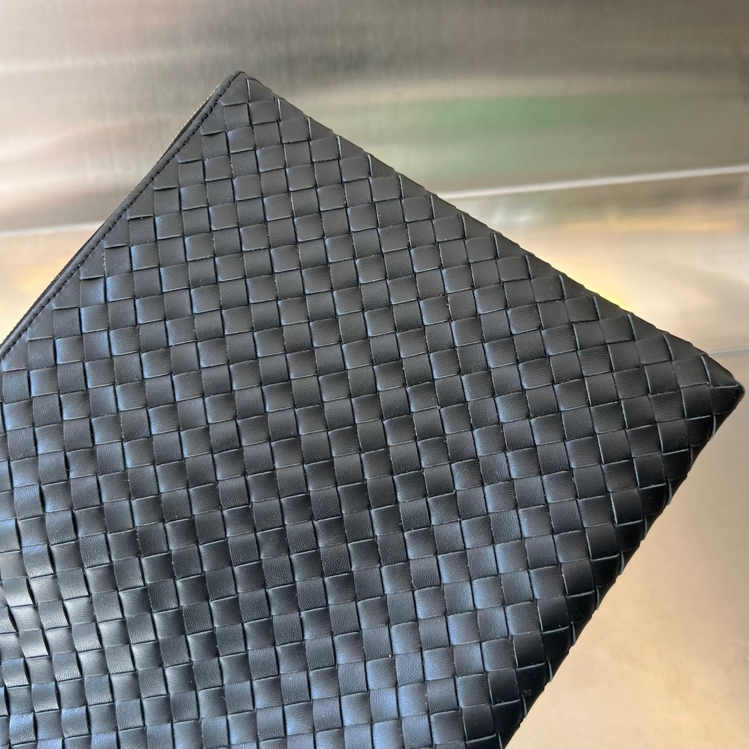 イントレチャート 30 ブラックラムスキン