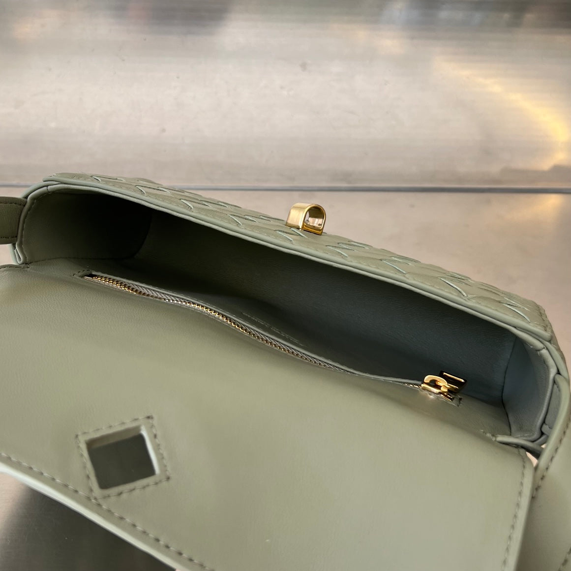 ANDIAMO 21 グレーオリーブラムスキン