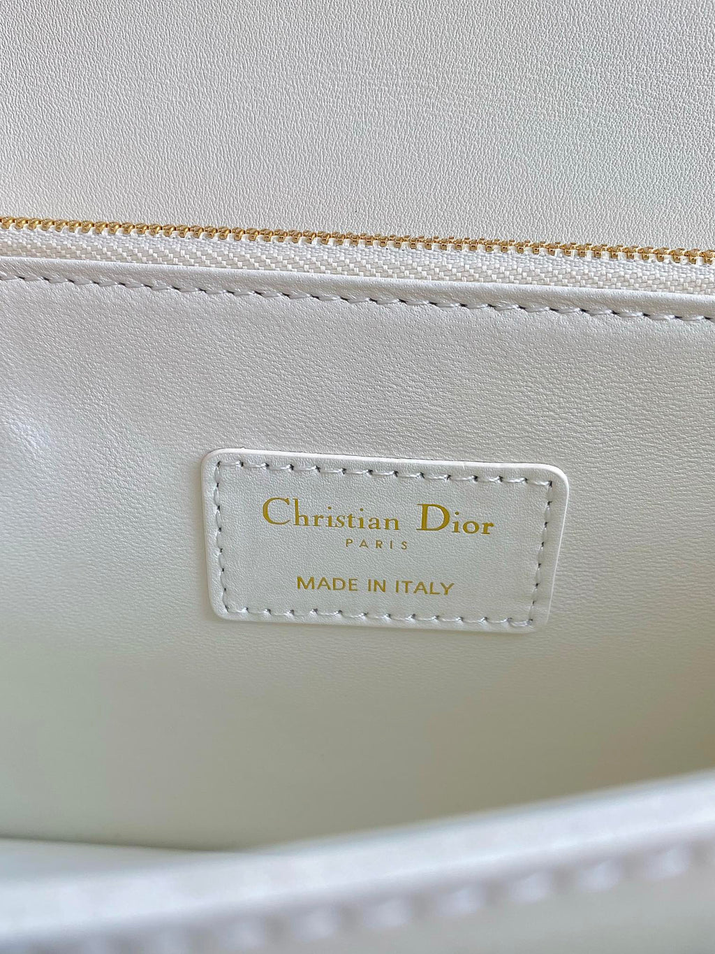 ミス レディ 24 ラージバッグ（ホワイトラムスキン）