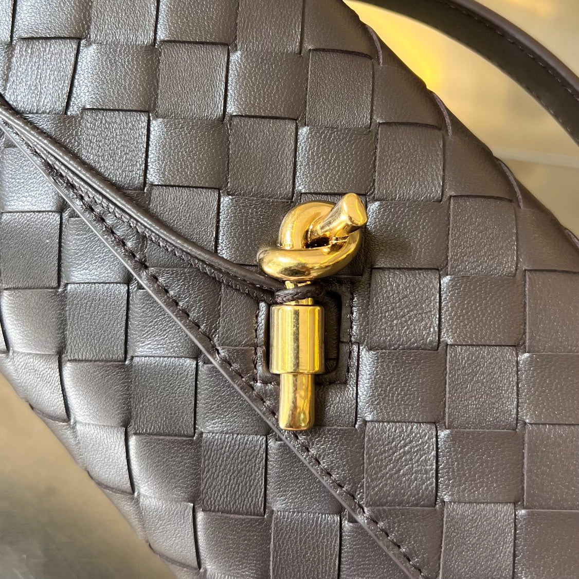 BV ロングクラッチ アンディアモ ハンドル付き 31cm チョコレート カーフスキン Ghw 