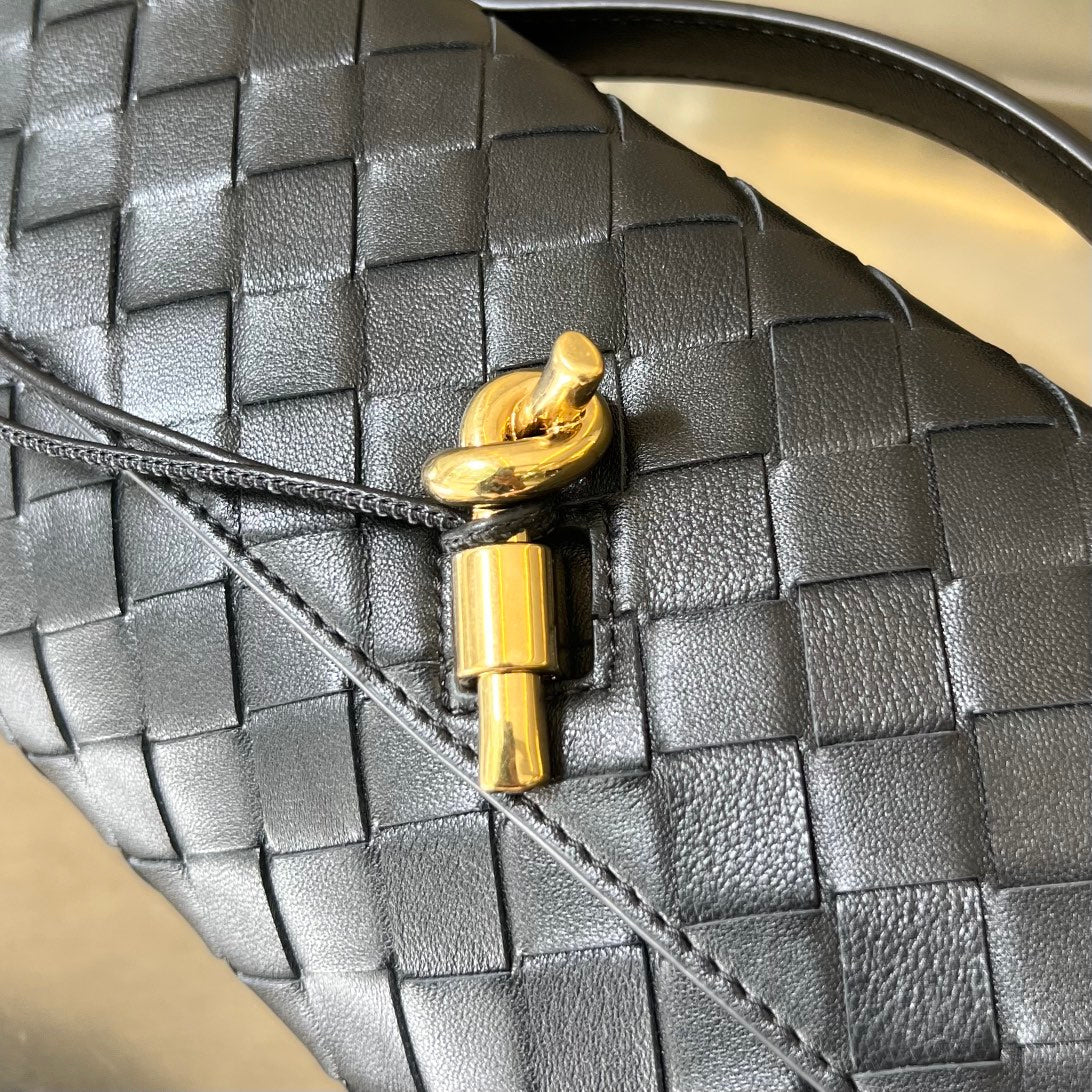 BV ロングクラッチ アンディアモ ハンドル付き 31cm ブラック カーフスキン Ghw