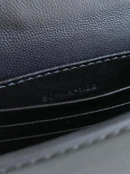 シグネチャー チェーンバッグ 21 ブラックカーフスキン