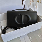 シグネチャー チェーンバッグ 21 ブラックカーフスキン