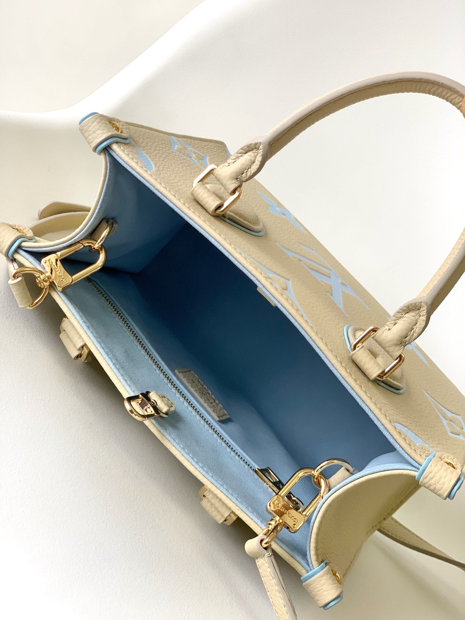 オンザゴー PM 25cm クリームブルー