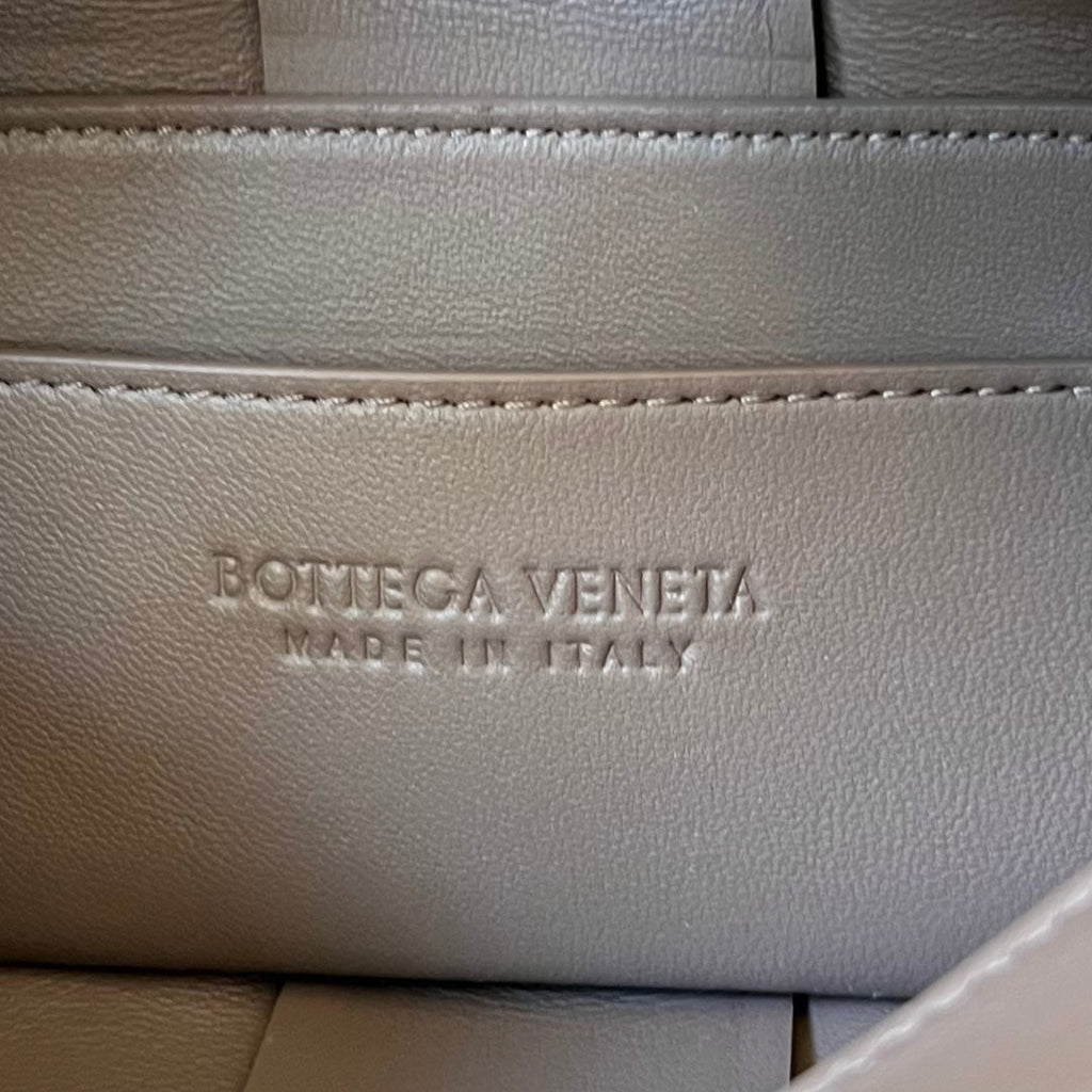 ブリックカセット28 ミディアムブラウンカーフスキン