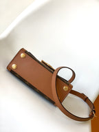 ドーフィーヌ キャピターレ 17.5 モノグラム キャンバス