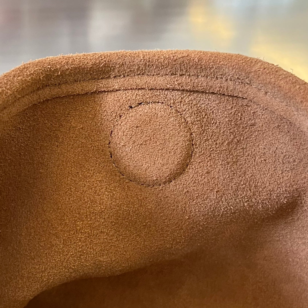 ラセットブラウンラムスキン製ラージホップ54