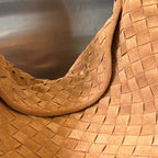 ラセットブラウンラムスキン製ラージホップ54