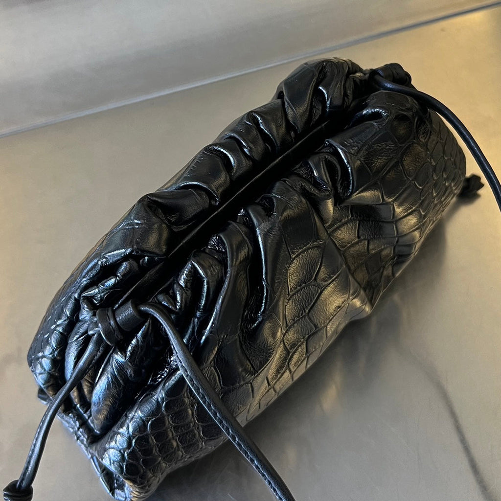 ミニポーチ 22cm ブラックカーフスキン