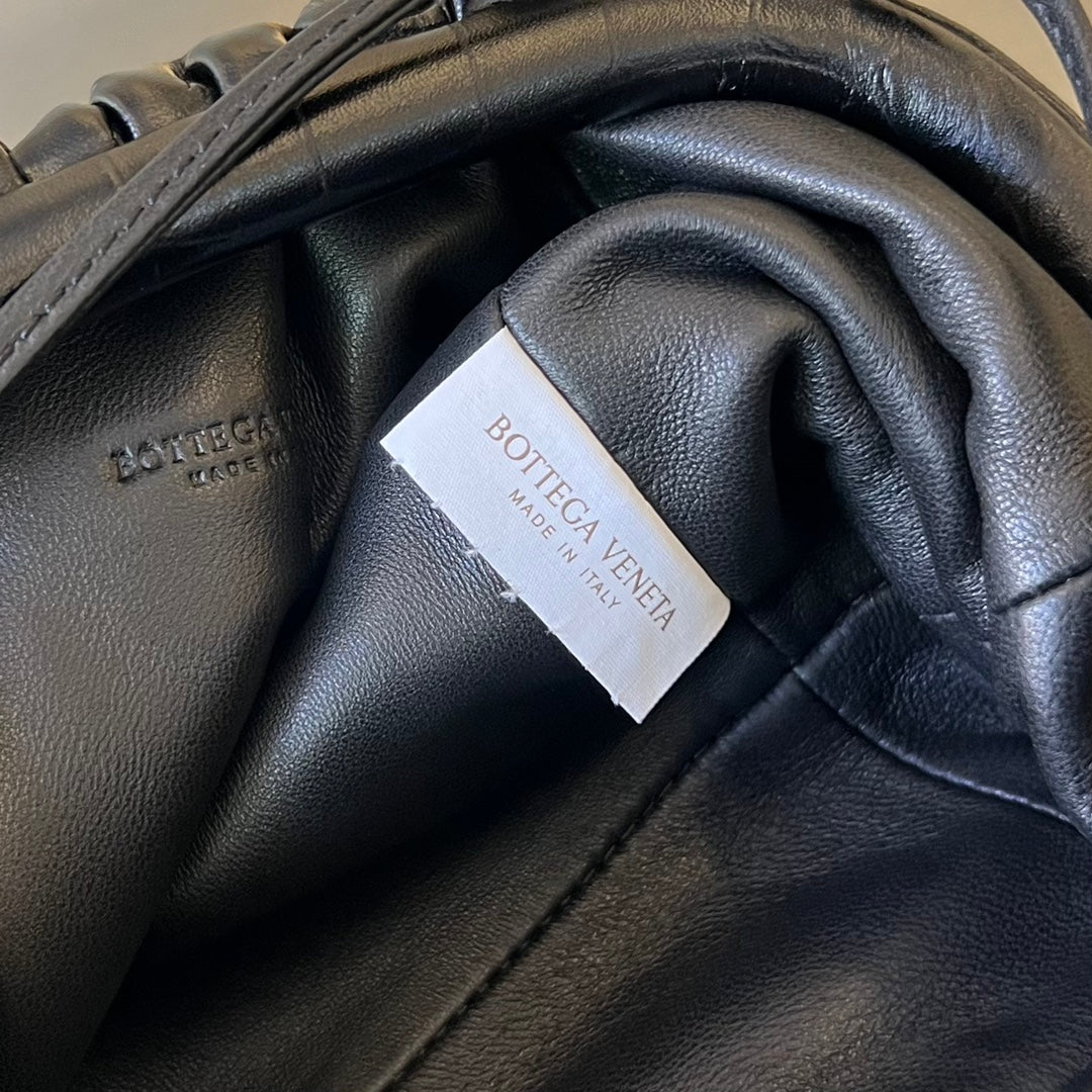 ミニポーチ 22cm ブラックカーフスキン