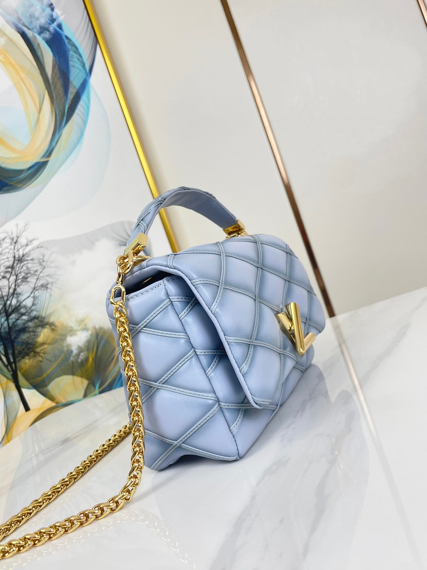 GO-14 MM 23インチ ライトブルーグレー キルティングラムスキン ゴールドハードウェア