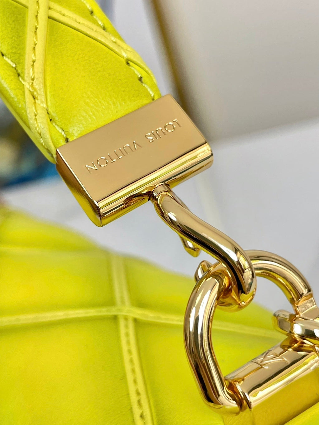 GO-14 MM 23インチ レモンイエロー キルティングラムスキン ゴールドハードウェア