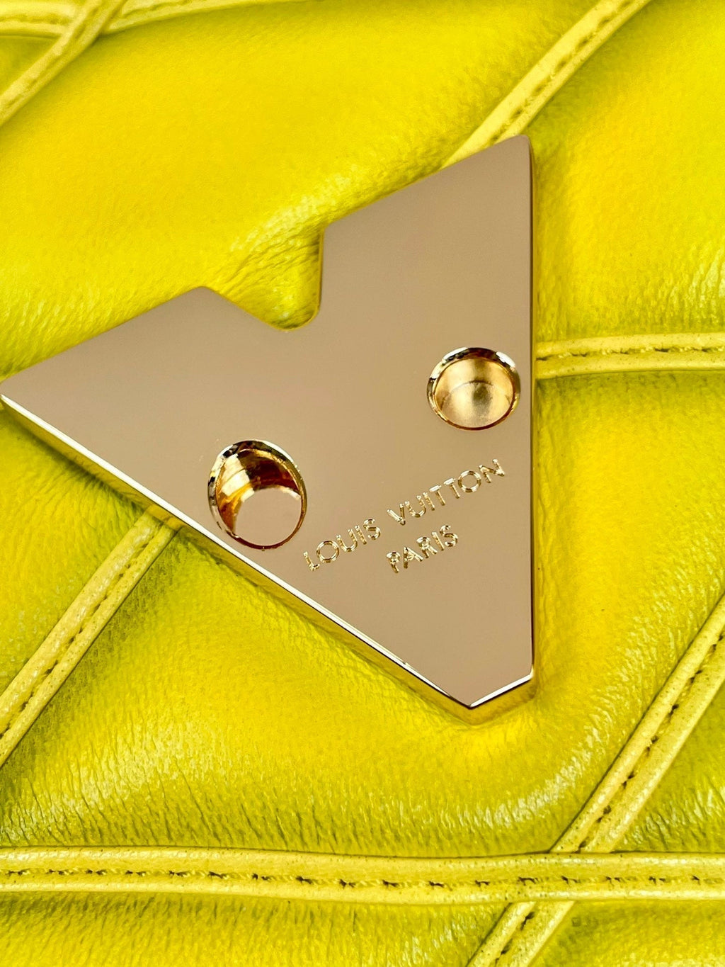 GO-14 MM 23インチ レモンイエロー キルティングラムスキン ゴールドハードウェア