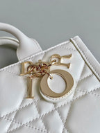 ミニブックトート 21 ホワイト マクロカナージュ カーフスキン