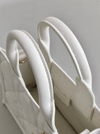 ミニブックトート 21 ホワイト マクロカナージュ カーフスキン