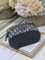 CARO 16 ミニ バニティケース（ブルーモノグラム オブリーク ジャカード生地）