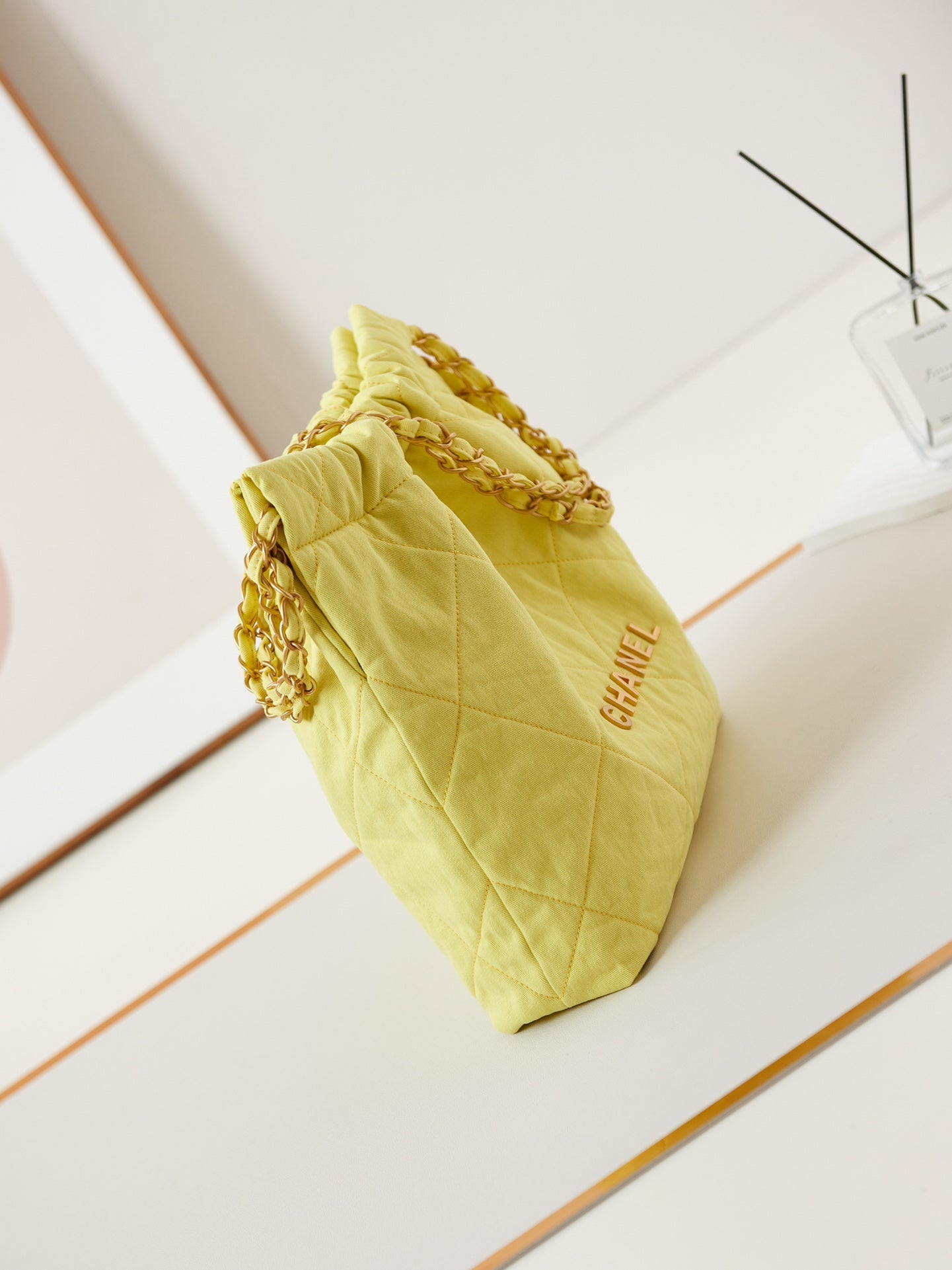 CC CLASSIC MEDIUM 37 BAG IN YELLOW CORN CANVAS