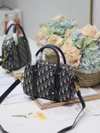 スモール 25 D-VIBE ボウリングバッグ（ブルーモノグラム オブリーク ジャカード）