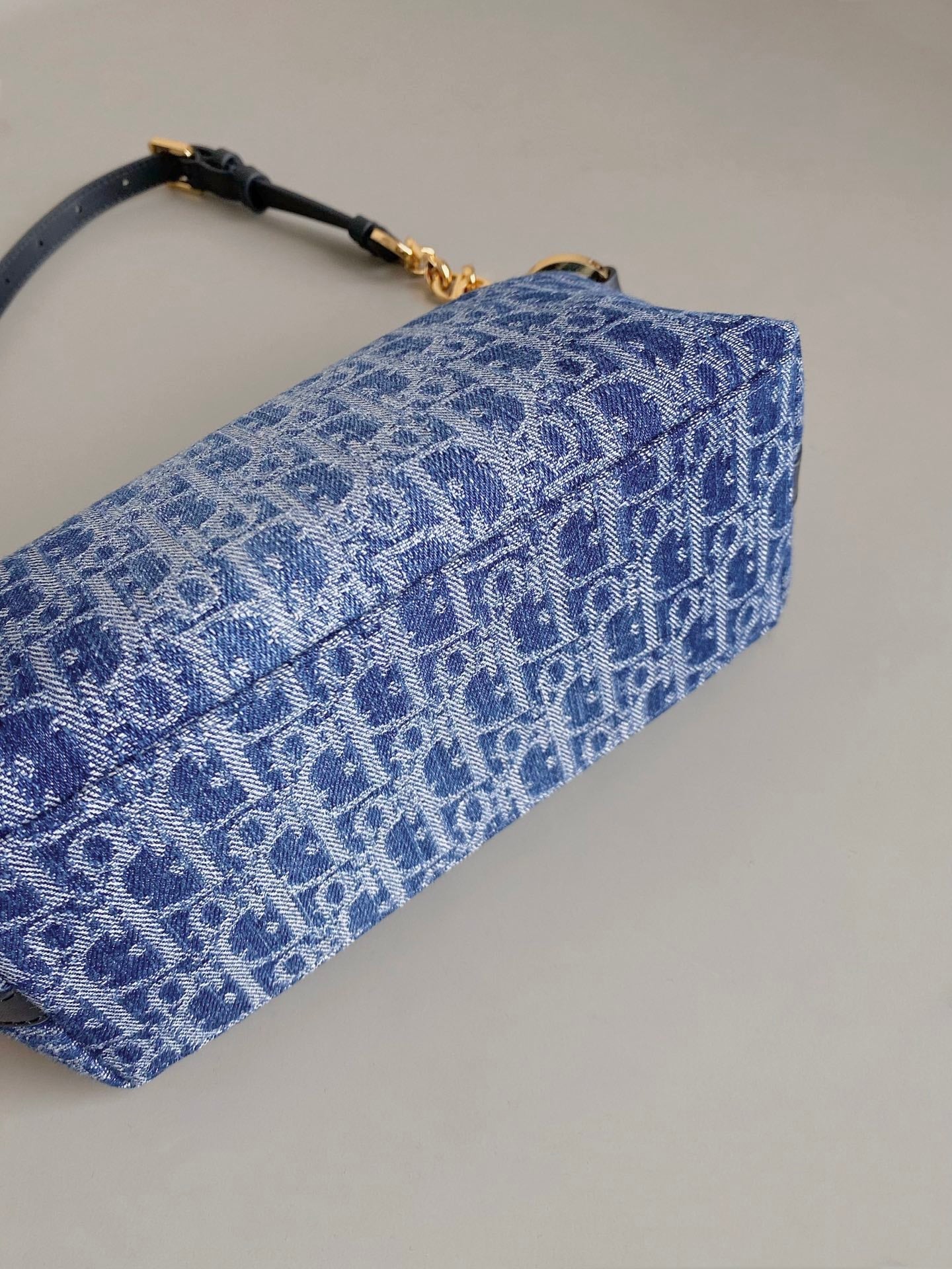 ディオールスター 28 ホーボーバッグ チェーン付き ブルーデニム オブリーク ジャカード