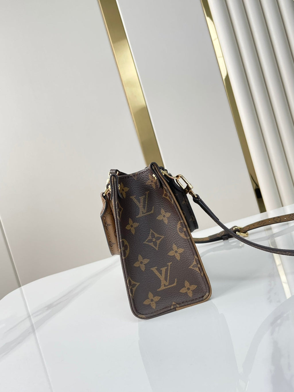 ONTHEGO BB 18 ブラウンモノグラム＆モノグラムリバースキャンバス