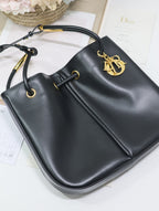 ミディアム 34 ノリータ バッグ（ブラック スムースカーフスキン）