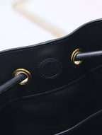 ミディアム 34 ノリータ バッグ（ブラック スムースカーフスキン）