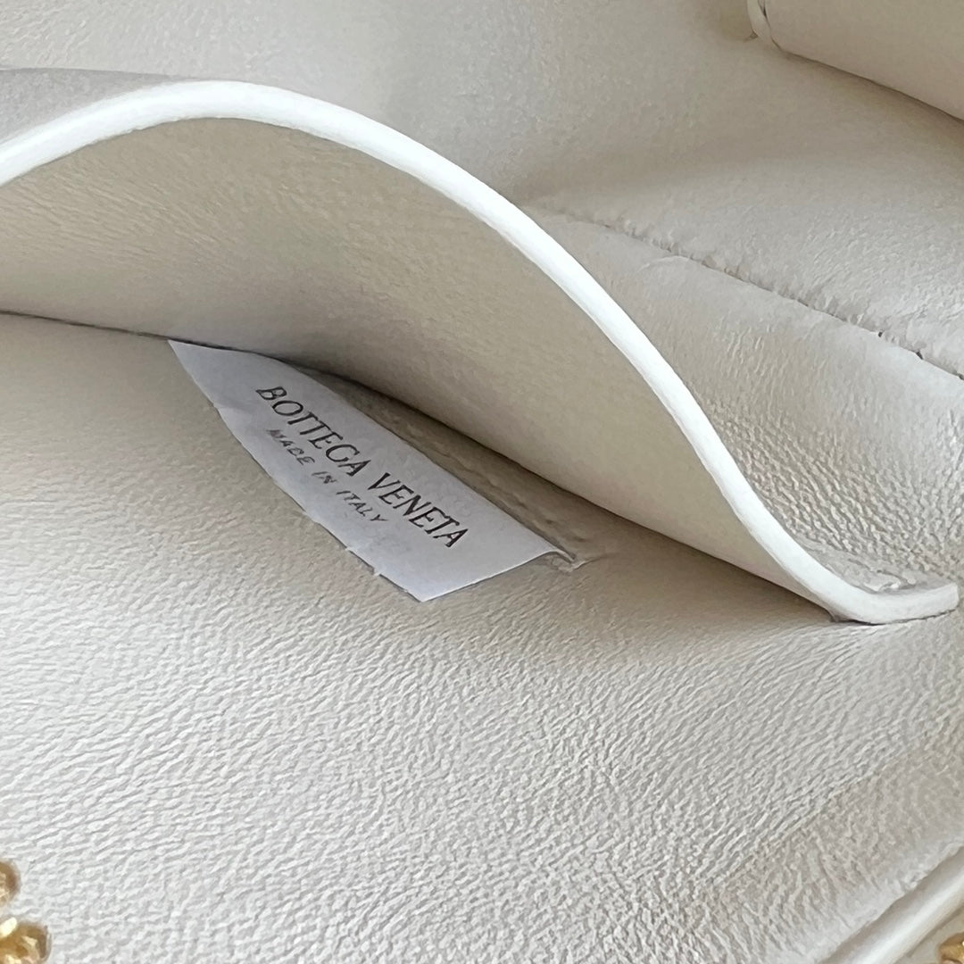 コンサートポーチ 18 ホワイトラムスキン