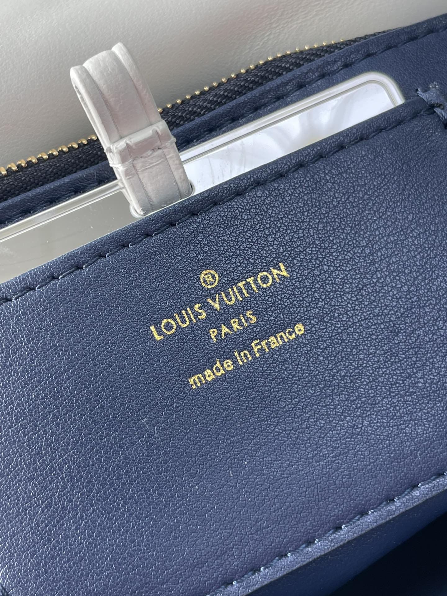 GO-14 MM 23インチ ホワイト レッド ミックス ネイビーブルー キルティング ラムスキン ゴールドハードウェア