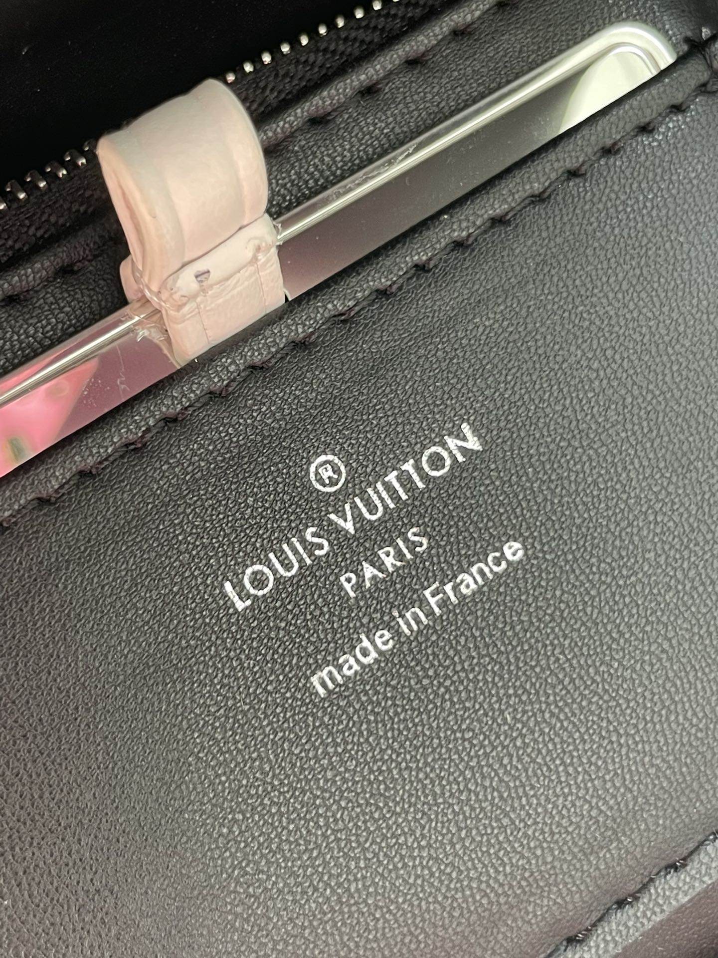 GO-14 MM 23インチ ホワイト ブラック ミックス スチール ブルー キルティング ラムスキン シルバー ハードウェア