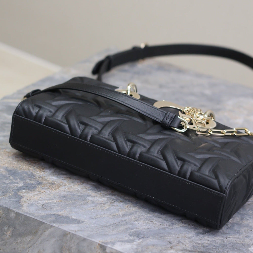 レディD-ジョイバッグ 26インチ ブラック グラフィック カナージュ カーフスキン ペールゴールド仕上げ メタルチャーム