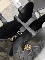 ブラック カナージュ グラフィック ラムスキン製ミディアム 37 トゥジュール バッグ