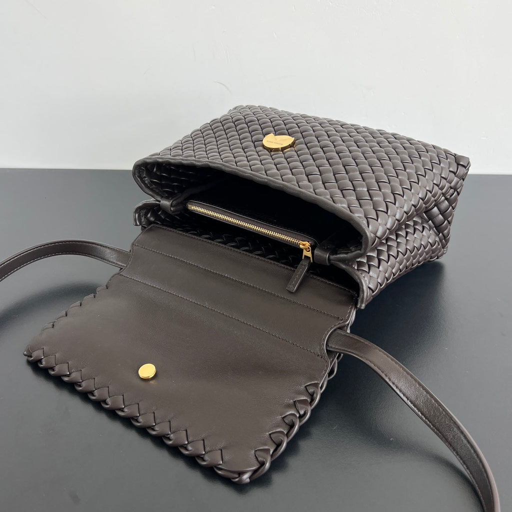 パティ ショルダーバッグ 26 チョコレート ラムスキン