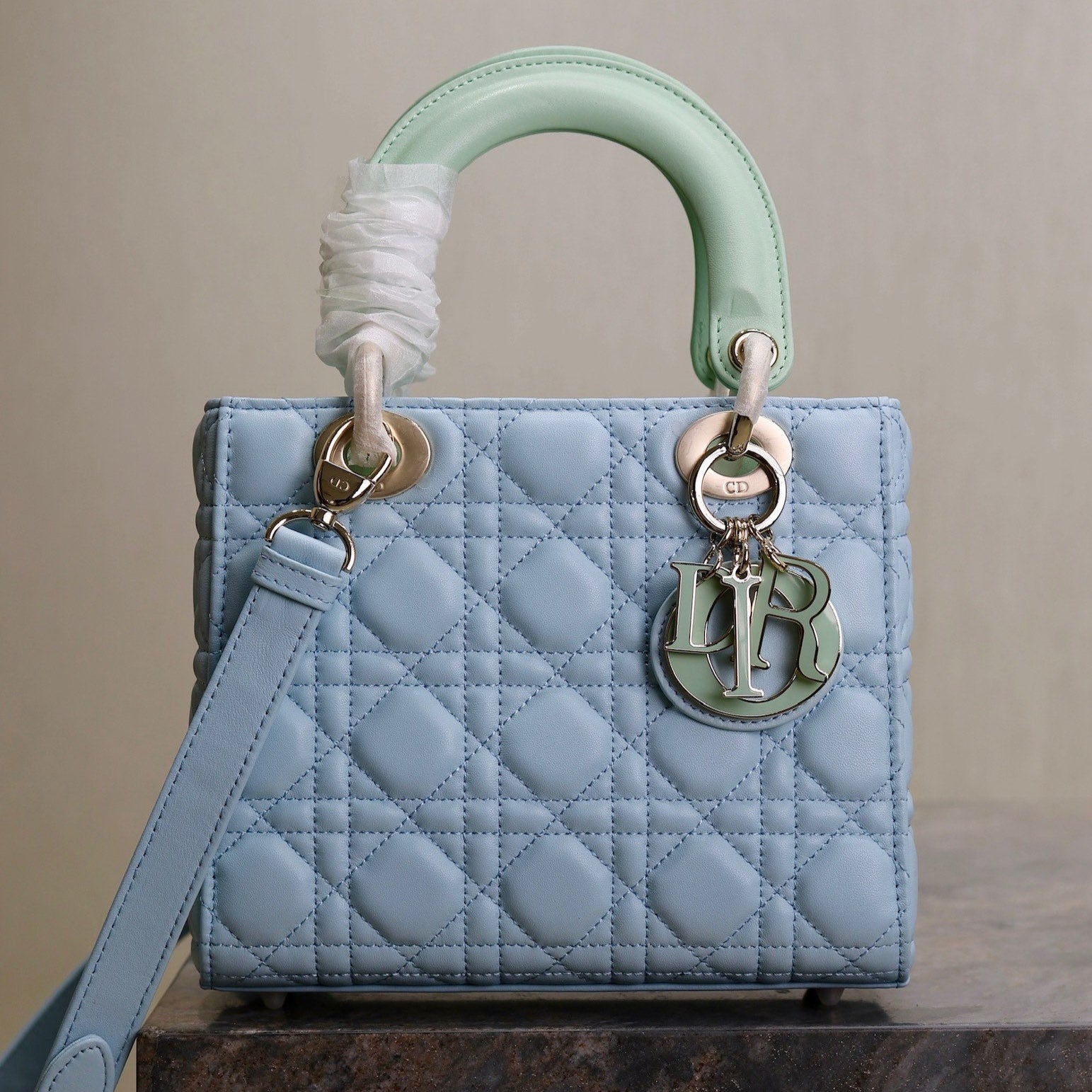 MEDIUM LADY BAG 20 IN BABY BLUE QUILTED MACROCANNAGE CALFSKIN GREEN STRAP