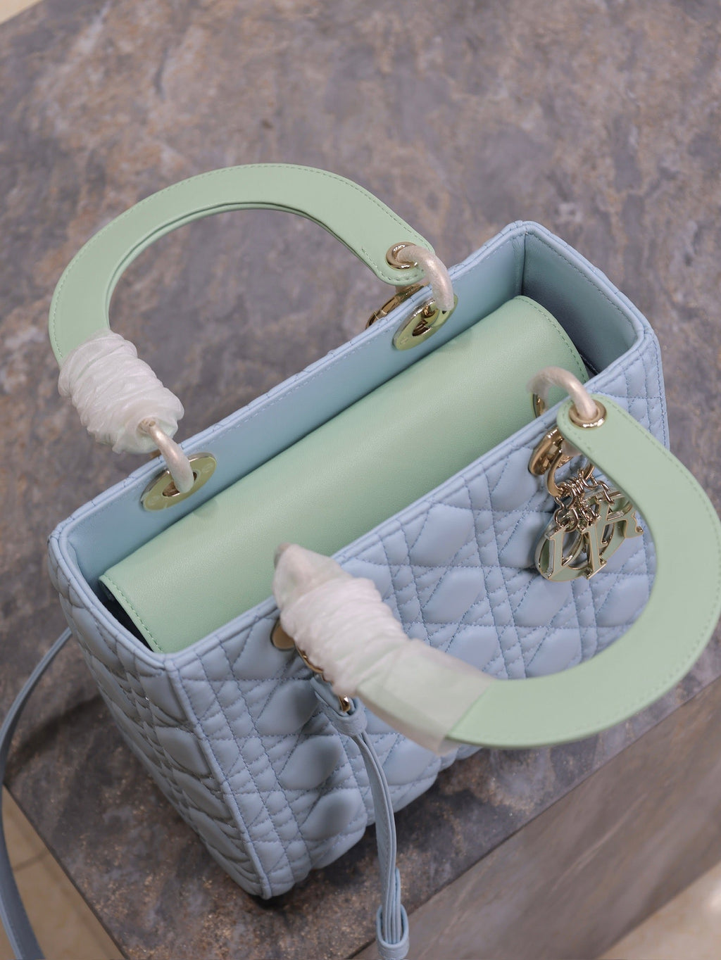 LADY BAG 24 IN BABY BLUE QUILTED MACROCANNAGE CALFSKIN GREEN STRAP