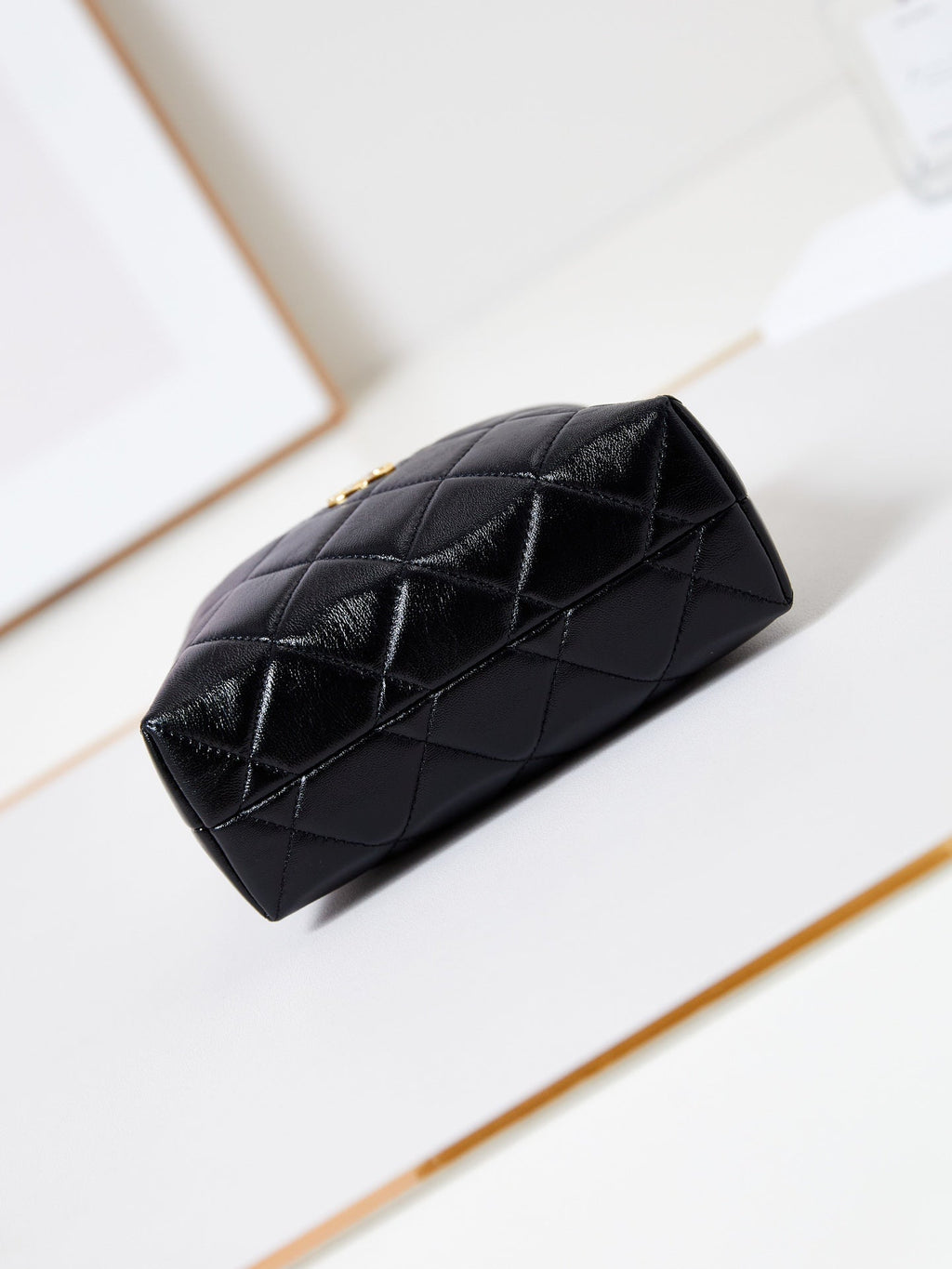 ホーボーバッグ 18インチ ブラック ソフトラムスキン ゴールドチェーン