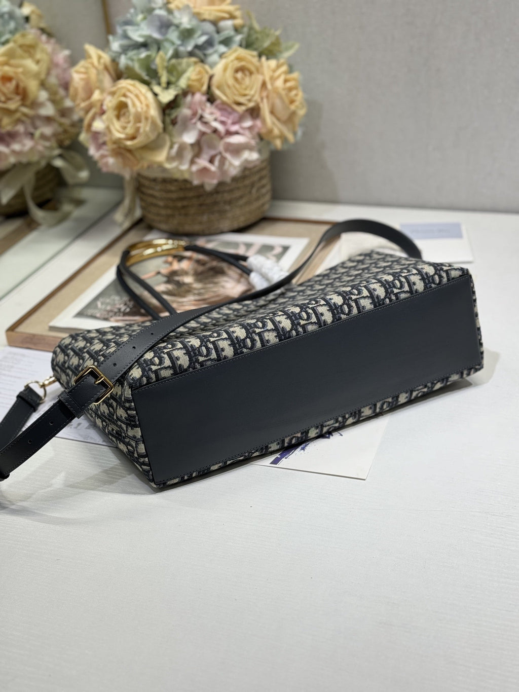 ミディアム 37 トゥジュール バッグ（ブラック モノグラム デニム）