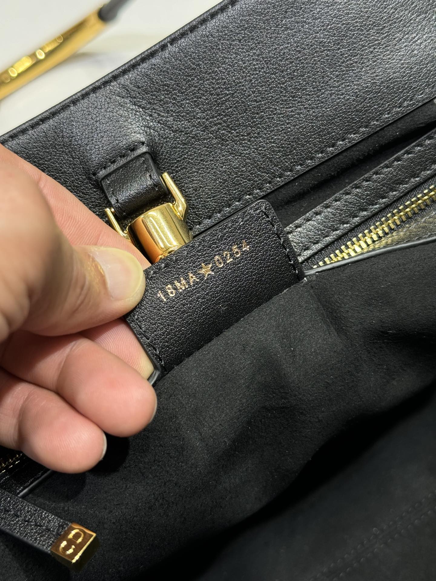 ラージ 41 トゥージュール バッグ ブラック マクロカナッジ ラムスキン