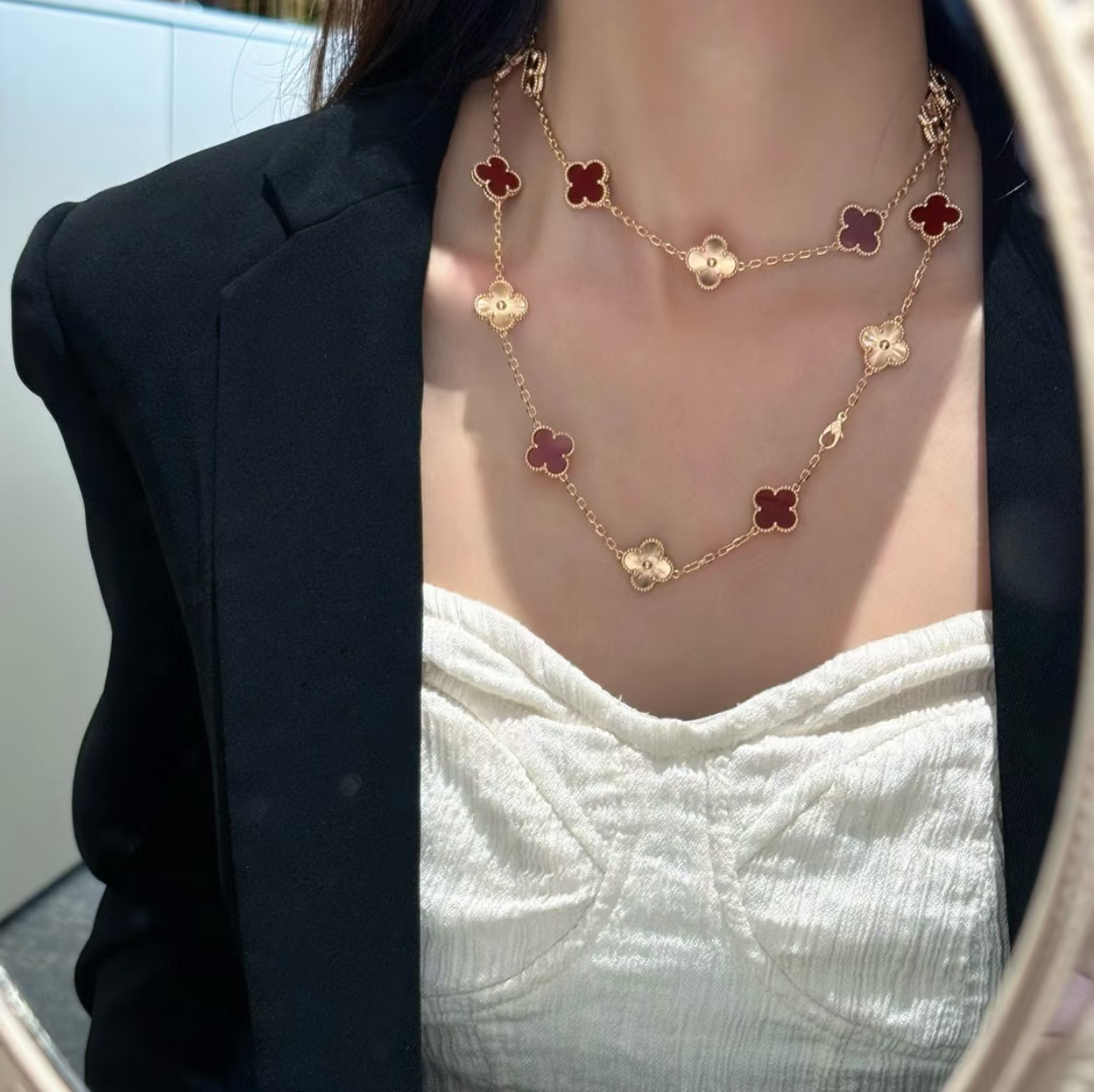 [⭐JeweliWhal]CLOVER 20 MOTIFS LASER CARNELIAN NECKLACE