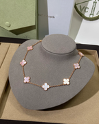 [⭐JeweliWhal Jewellery] Pink Necklace with Ten Clover Designs