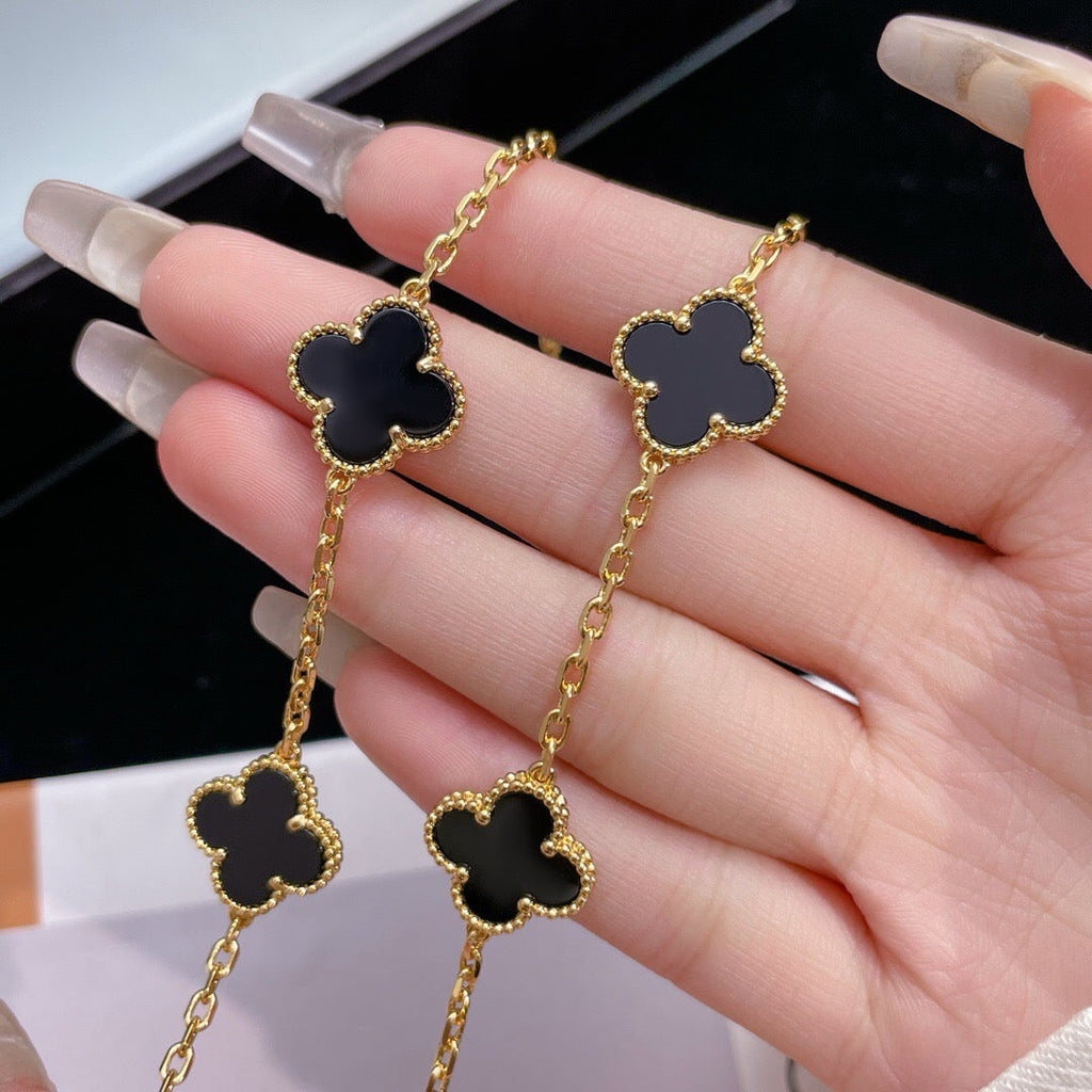 [⭐JeweliWhal]CLOVER 10 MOTIFS ONYX NECKLACE