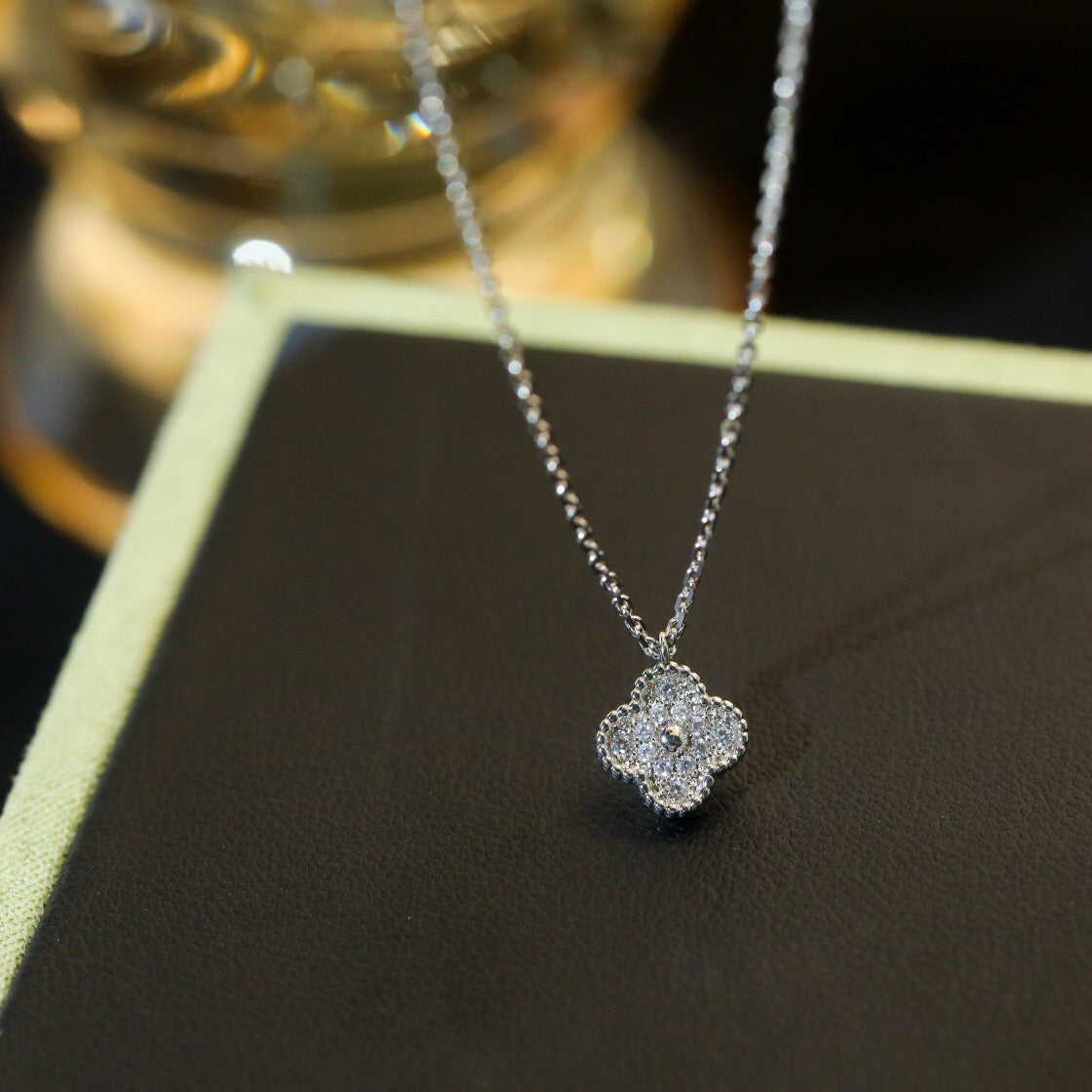 [⭐JeweliWhal]CLOVER MINI 9.5MM PENDANT DIAMOND NECKLACE