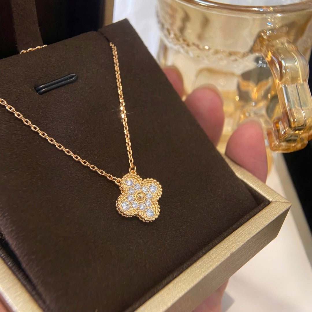 [⭐JeweliWhal]クローバー 15mm ダイヤモンド シングルフラワーネックレス