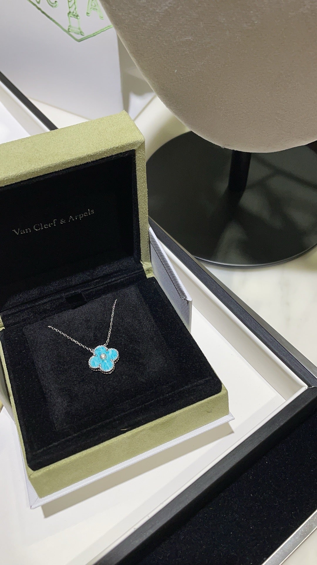 [⭐JeweliWhal]クローバー 15mm ダイヤモンド SVRES ポーセリンネックレス シルバー