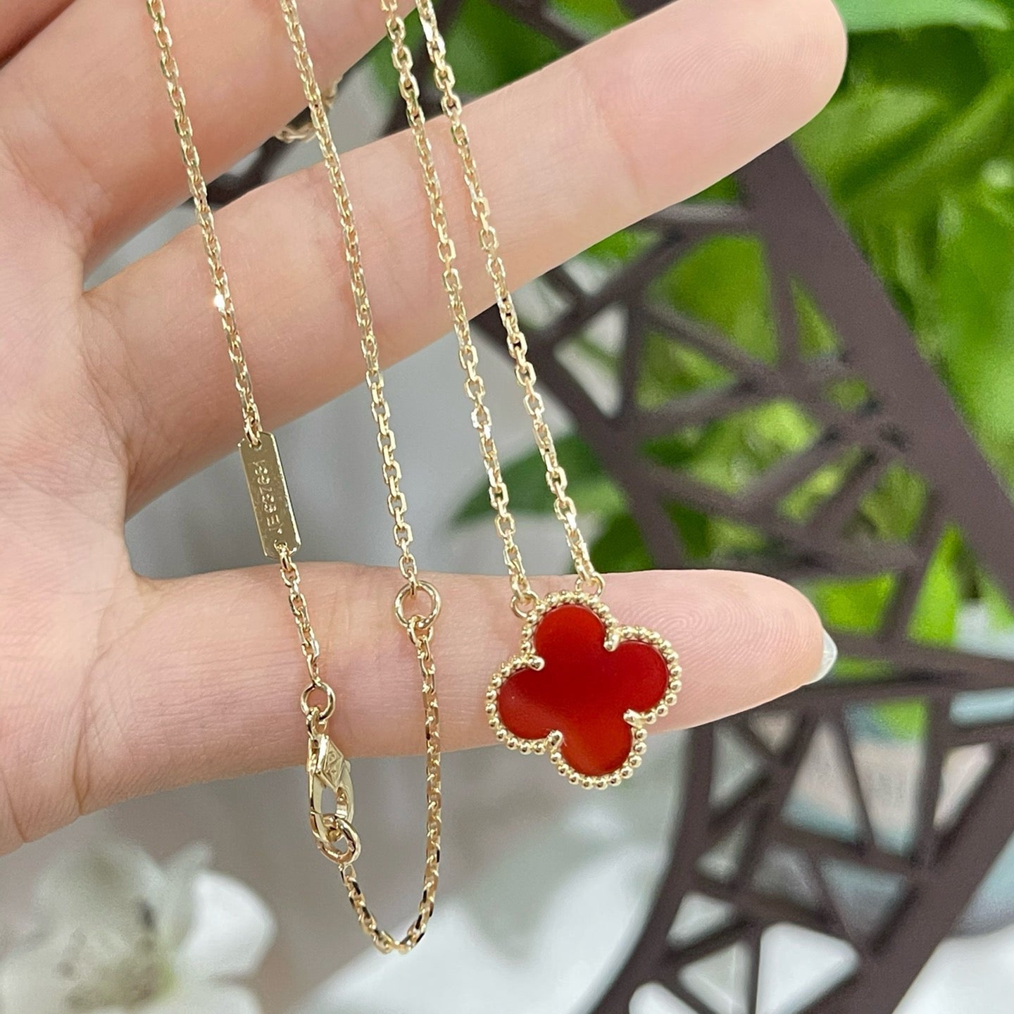 [⭐JeweliWhal]CLOVER 15MM CARNELIAN SINGLE FLOWER NECKLACE